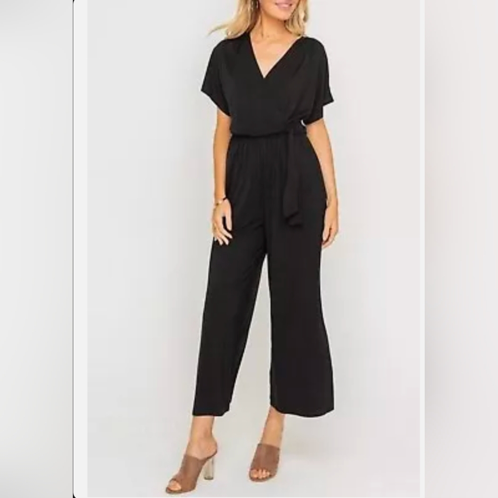 LUSH Black Tie Front Tapered Leg Jumpsuit Keyhole Back Women’s Sz XS *GUC